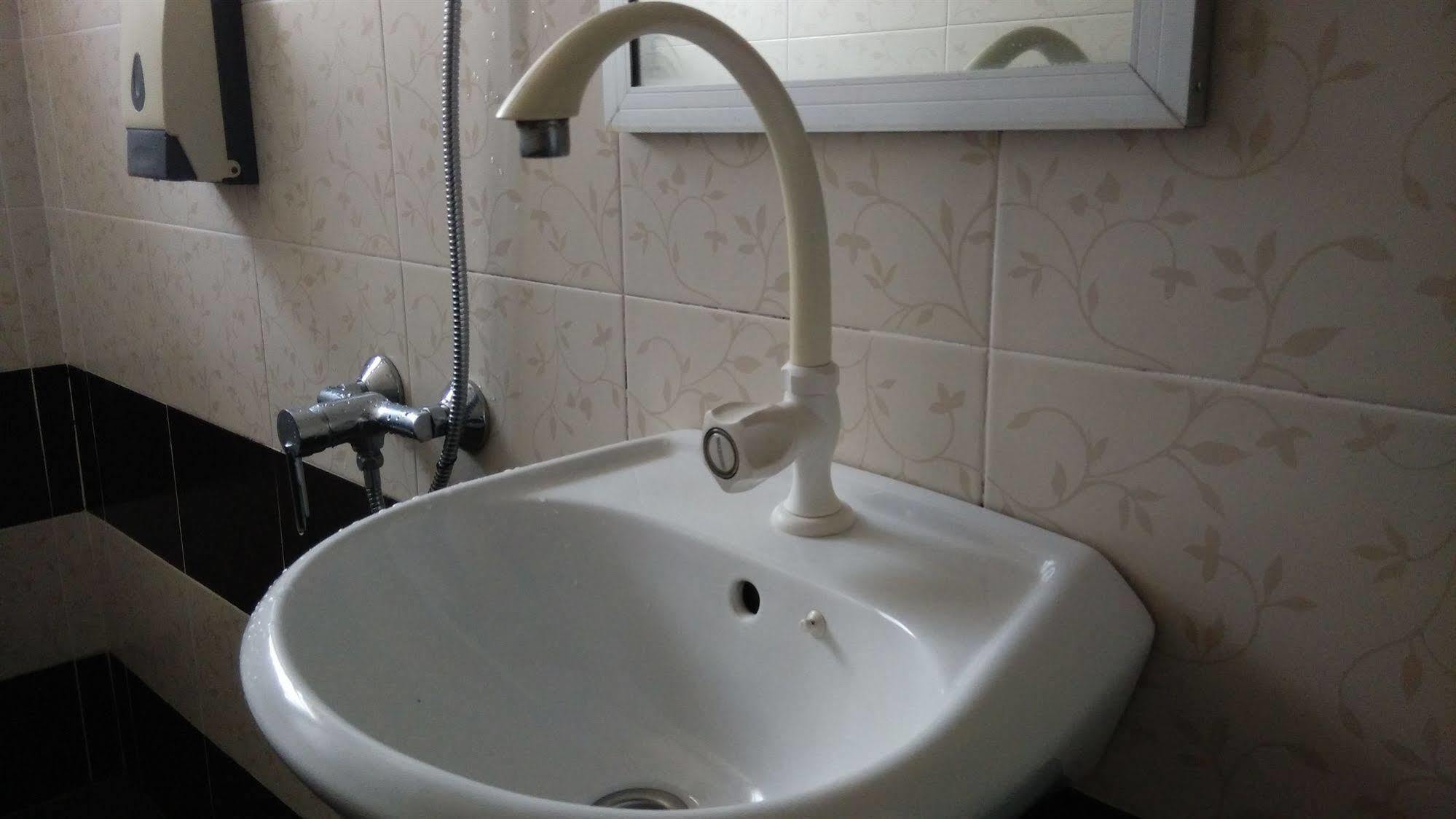 Bercham Vacation House Іпох Екстер'єр фото